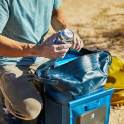 Hydro Flask 20L Day Escape Soft Cooler Tas -Outwell Kamperen Winkel iview 5045384 001 pic5